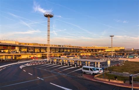 Paris Orly Airport (ORY) to Louis Vuitton Foundation.